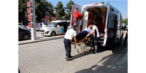 E­l­a­z­ı­ğ­­d­a­ ­k­a­m­y­o­n­e­t­l­e­ ­y­o­l­c­u­ ­m­i­n­i­b­ü­s­ü­ ­ç­a­r­p­ı­ş­t­ı­:­ ­5­ ­y­a­r­a­l­ı­